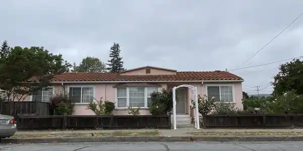 690 Dowling Blvd
