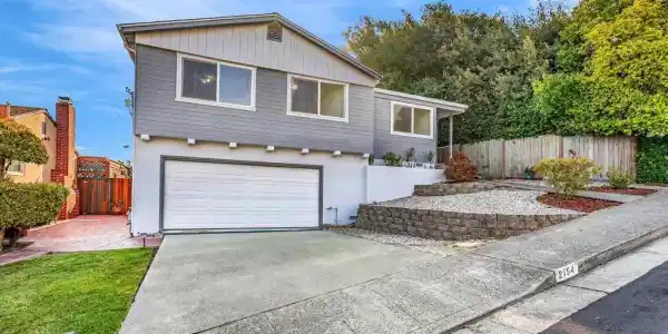 2154 Pyramid Dr.