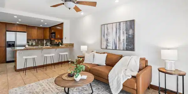6998 Camino Degrazia