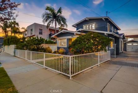 2815 E 5th Street
