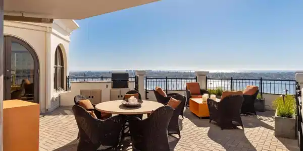 700 W Harbor Dr