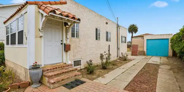 330 S Seaward Avenue