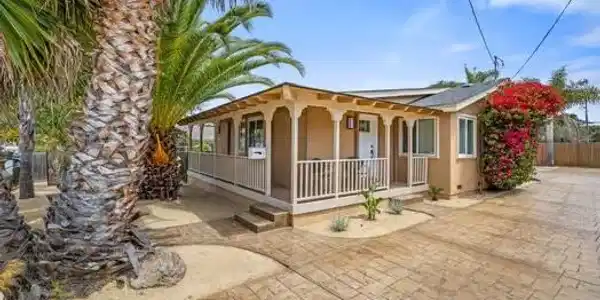 425 Alcalde Avenue
