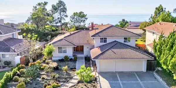 28627 Covecrest