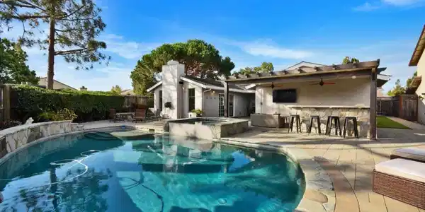 562 Seahorse Lane