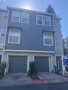 720 Grand Terrace