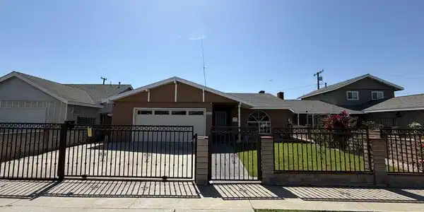 24823 Island Avenue