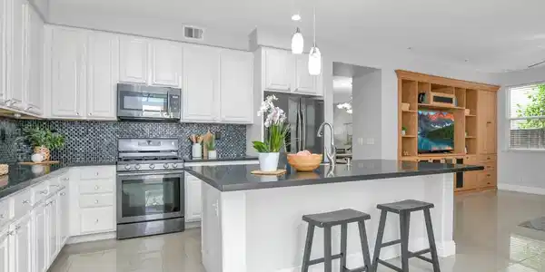34 Fuller Ct