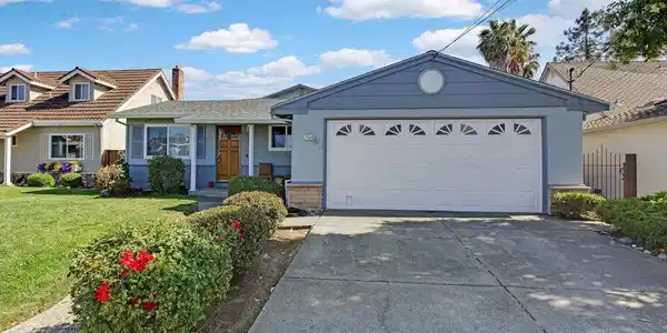 2560 Phelan Avenue