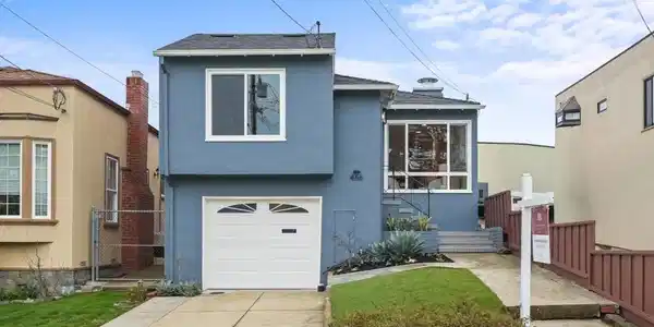 466 Oak Avenue