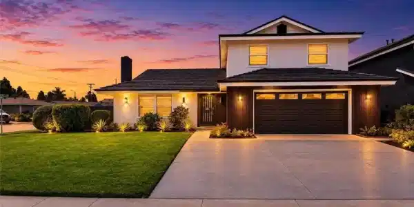 9444 La Estrella Ave