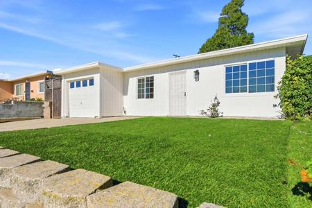 426 426 La Jolla St