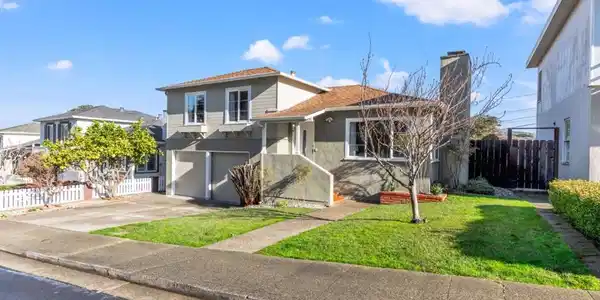 114 Lomitas Avenue
