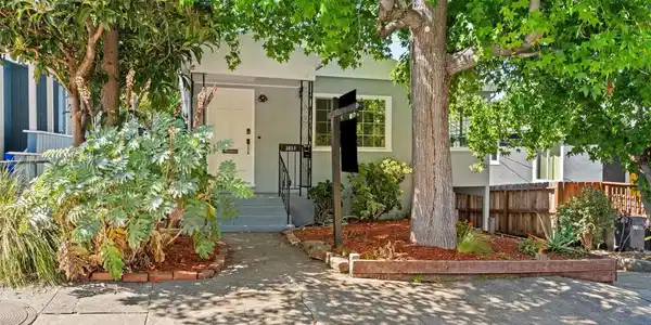 3851 Madrone Ave