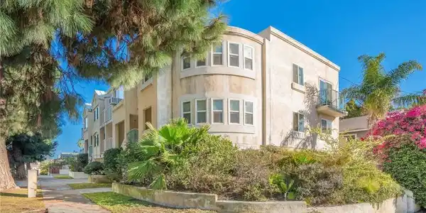 110 N Marshall Court