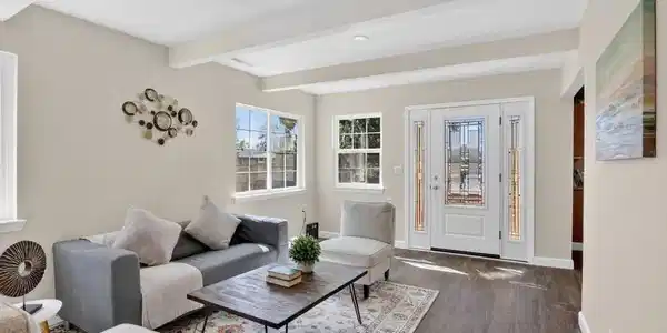 320 Monmouth Dr