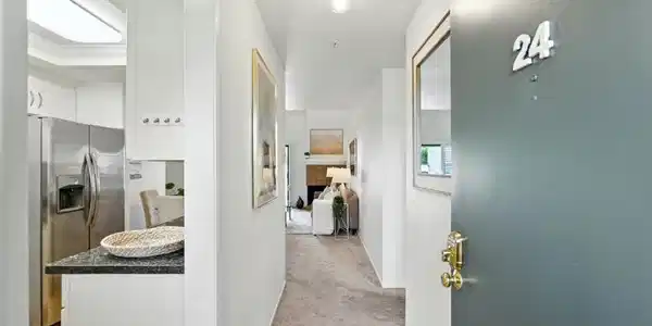 24 Pelican Lane