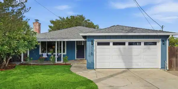 2527 Dekoven Avenue