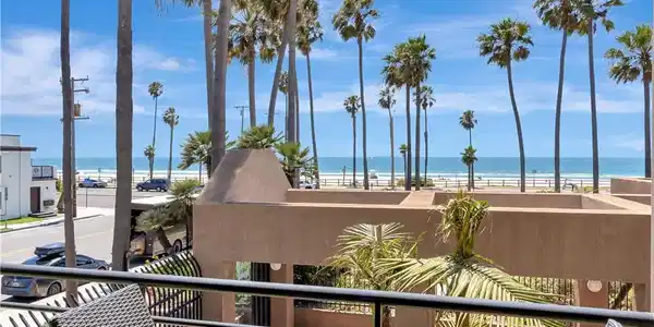 1200 Pacific Coast Highway