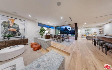 3985 Mclaughlin Avenue