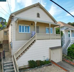 625 Winslow Street