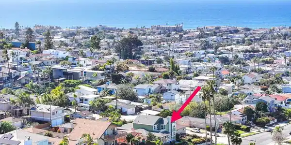 4483 Santa Monica Avenue