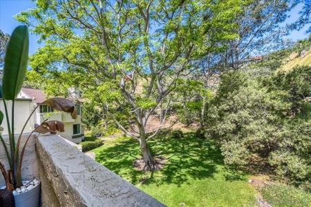 1262 River Glen Row