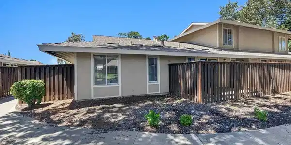2071 Olivera Rd