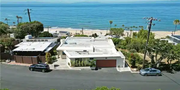 92 Yacht Harbor