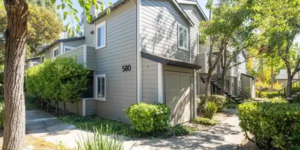 580 Canyon Oaks