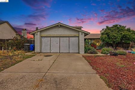 5029 Teakwood Dr