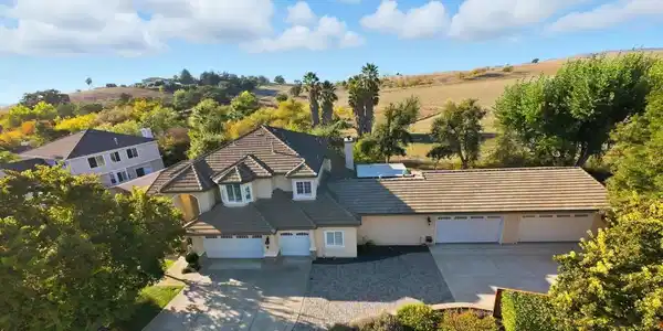 1975 Holly Creek Pl