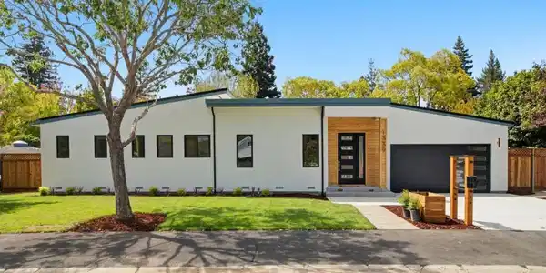 1339 Hillview Dr