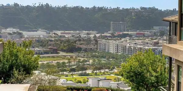 2776 Via Alta Pl