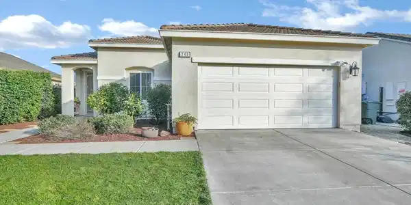 240 240 Harborage Court