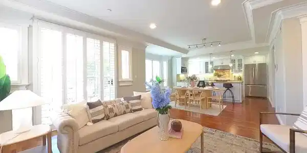 1226 El Camino Real