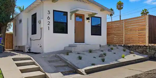 3621 Collier Ave.