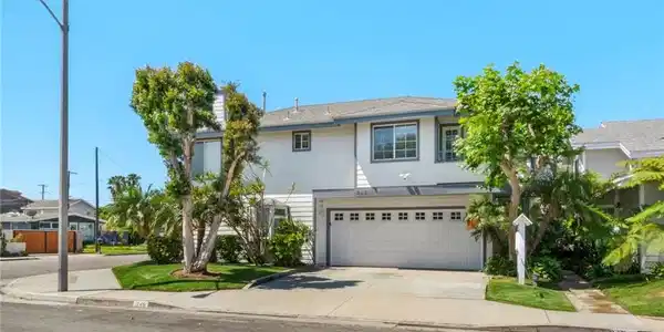 245 Palmer St.