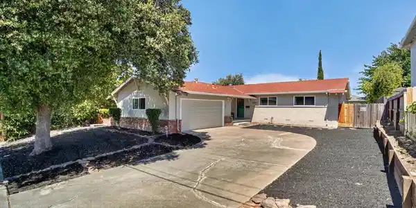 4249 Ridge Dr