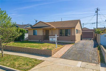 4402 Cathann