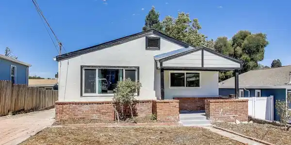 2131 POMONA