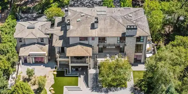 1 Tallwood Court