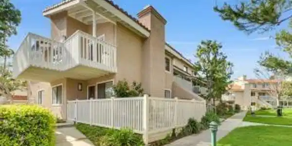 19092 Shorline Lane