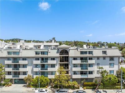 390 S Sepulveda