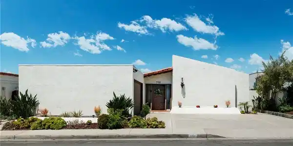 758 Barracuda Way