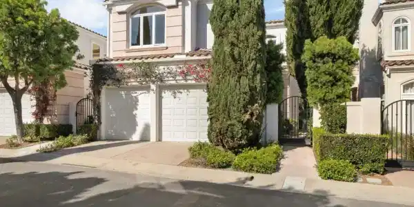 5342 Renaissance Ave