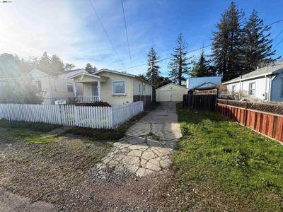 3825 Keller Ave