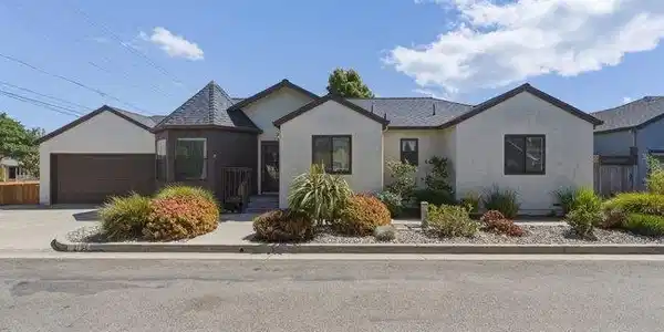 2198 Persimmon Court