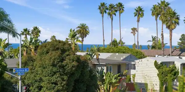 6455 La Jolla Blvd