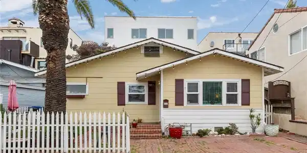 2054 Palm Drive